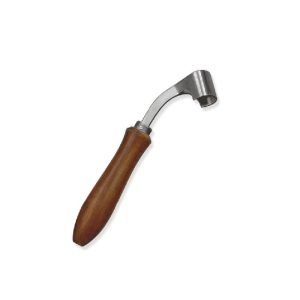 Ring hoof knife with wooden handle